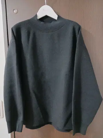 ROPE 니트 스웨터