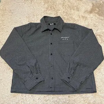 새상품 짧은 기장 체크 무늬 긴팔 셔츠 L 사이즈