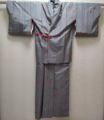 순수 실크 격자 류큐 직조 패턴 앙상블 (829)