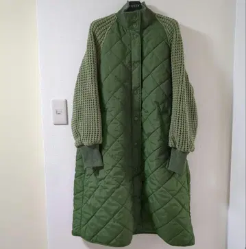 새상품급 헤렌시아 롱 코트 퀼팅 니트 도킹 38