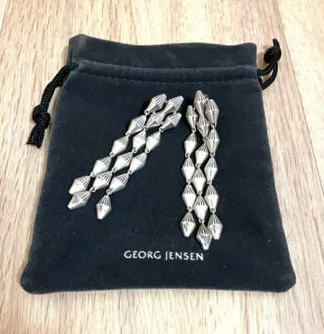 [ 조지 옌센 ] GEORG JENSEN 스털링 실버 귀걸이