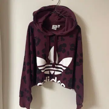 아디다스 숏 기장 후드티 트레포일 레오파드 무늬