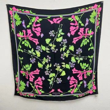 [ Y ] LEONARD 레오나르 꽃무늬 스카프 블랙 플라워 블랙