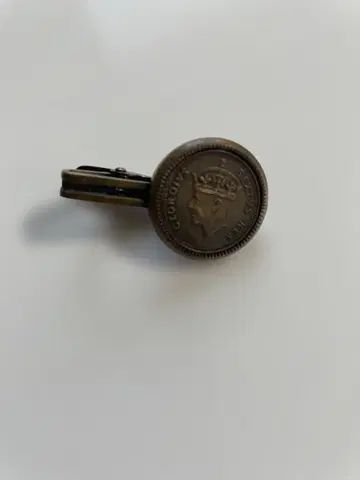 코인 넥타이핀