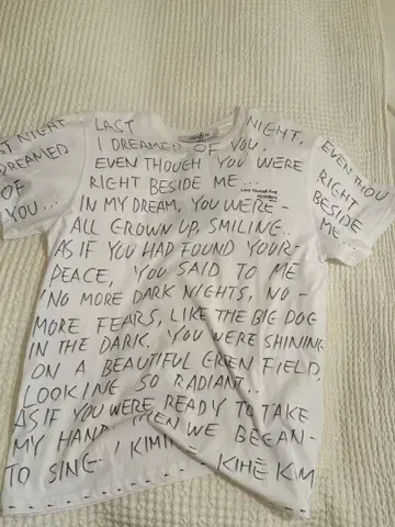 [ 초레어 새상품 ] 25SS KIMHEKIM 손글씨 티셔츠 화이트