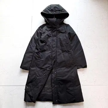 새상품급 ICB 심리스 스탠드 카라 다운 코트 사이즈 4 블랙