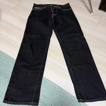 칼 헬무트 블랙 데님