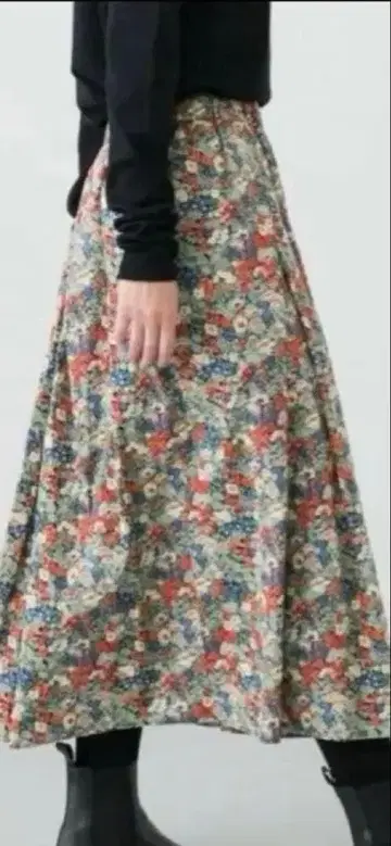 카구레 리버티 프린트 스커트