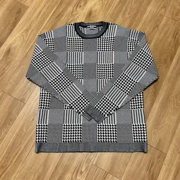 니콜 하운드투스 스웨터 새상품급 48