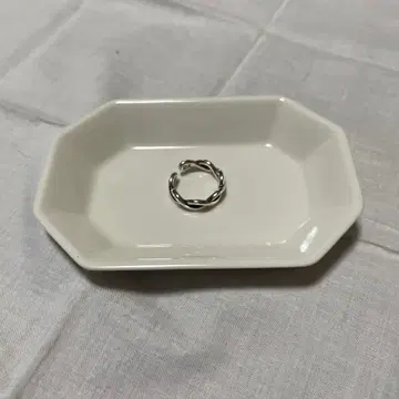 TOMORROWLAND 필립 오디베일 트위스트 링