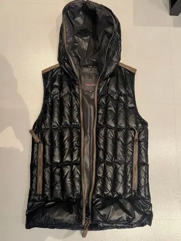 DUVETICA 다운 베스트 46