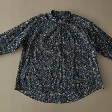 새상품급 리버티 타나론 원단 블라우스