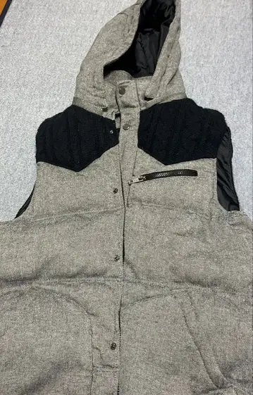 후드 부착 그레이 3L 베스트