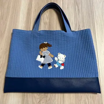 비오는날 파미리아 콜라보 백 밀크