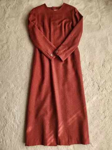 마가렛호웰 벽돌색 얇은 소재 울 롱 원피스