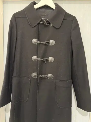 A.P.C. 울 블랙 더플 코트 아페쎄