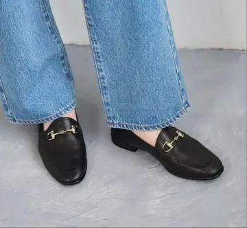 LE TALON 가죽 비트 바부쉬