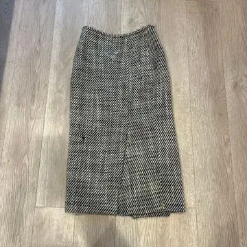 에스트네이션 트위드 타이트 스커트 무릎 기장