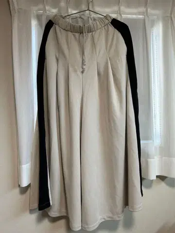 KBF 슈퍼 와이드 저지 라인 팬츠 그레이