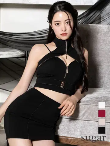 sugar 블랙 하이넥 타이트 드레스