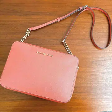 미사용급 MICHAEL KORS 숄더백 핑크 벚꽃색