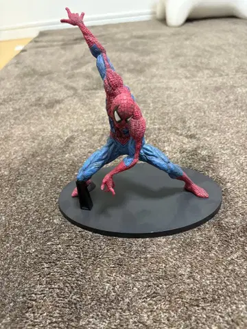 스파이더맨 액션 포즈 피규어