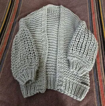 오버 사이즈 손뜨개질풍 그레이 긴팔 가디건 미스터 미튼즈 니트 코트