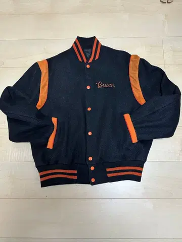 바시티 자켓 / 구제 의류 / 크롭 기장