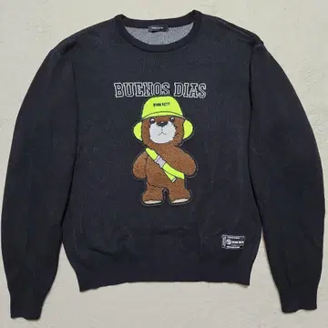 [ WHIM ROTH ] 자수 햇 베어 니트 스웨터