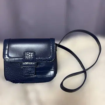 로페피크닉 네이비 크로커다일풍 숄더백