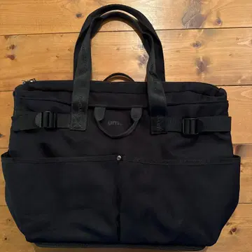 [엄브로] 남성용 지퍼 달린 토트백 Black