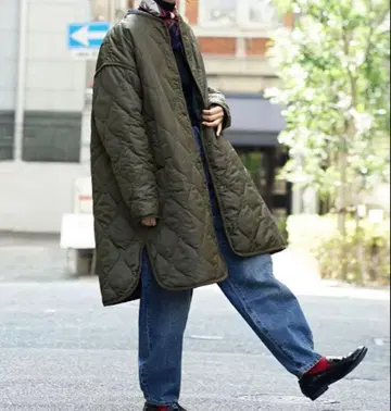 [ 택 포함 미사용품 ] 이자카마니아 L 퀼팅 롱 코트 카키