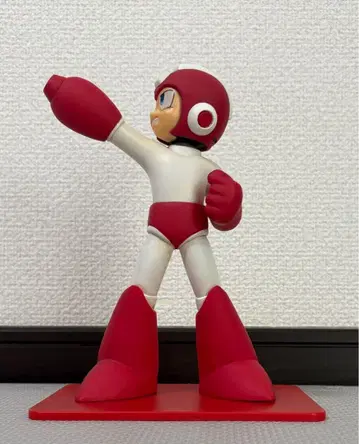 록맨 25주년 피규어 빨간색