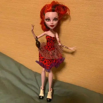 몬스터 하이 클래스 사진 오페레타