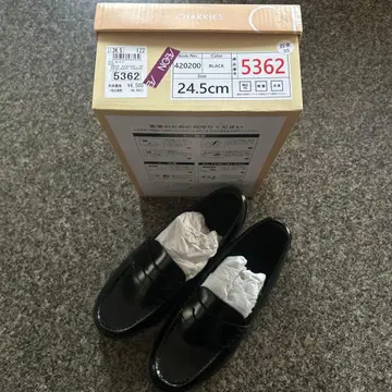 CHARKIES 블랙 로퍼 24.5cm