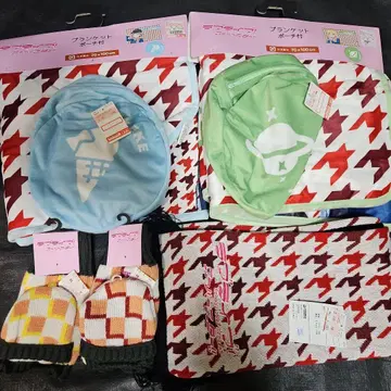 러브 라이브 슈퍼스타 굿즈 묶음 판매 세트 장갑 머플러 담요 5종