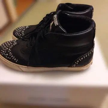 HYSTERIC GLAMOUR 스터드 하이컷 스니커즈