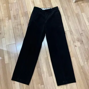 유니클로 이네스 드 라 프레상쥬 블랙 와이드 팬츠