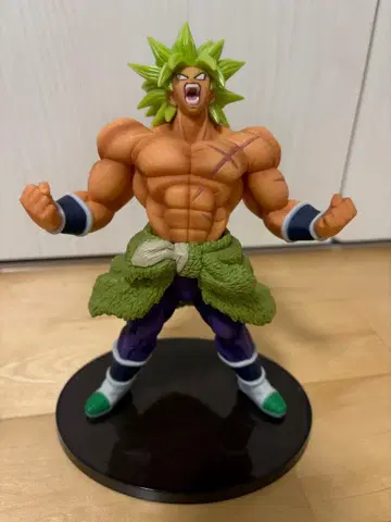 드래곤볼 브로리 피규어