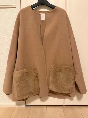 노카라 자켓 베이지 퍼 포함