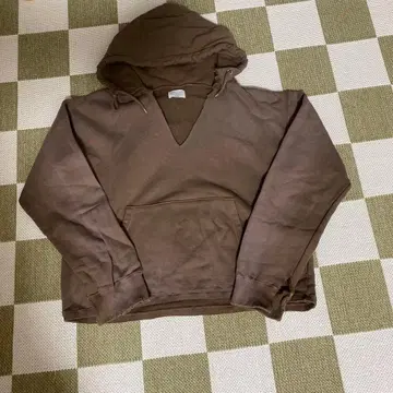 브라운 V넥 후드 부착 후드티