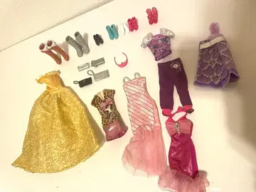 바비, 리카짱 옷 갈아입기 의류 세트 5벌 + 신발 8켤레