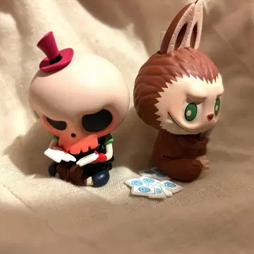 POP MART LABUBU와 TYCOCO 피규어