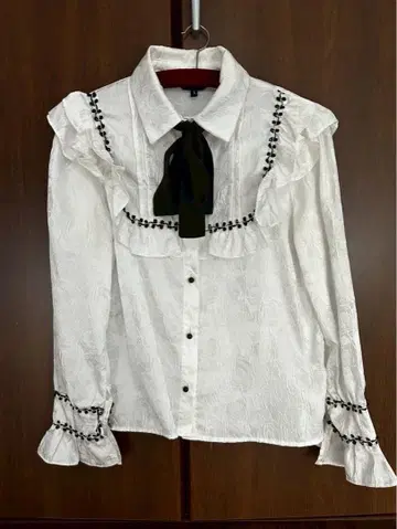 sister jane 시스터 제인 프릴 블라우스