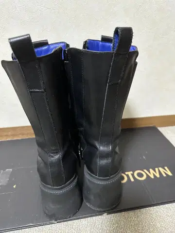 UN3D. 사이드 고어 부츠