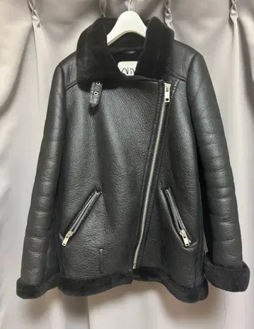 ZARA 블랙 가죽 무스탕 라이더 자켓