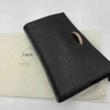 LEON 블랙 클러치백