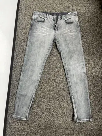 라이트 그레이 스키니 데님 청바지