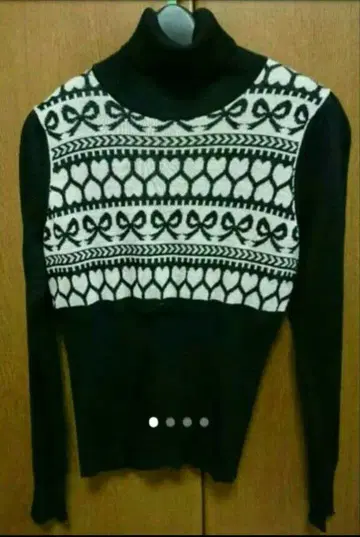 갤러리 비스콘티 니트