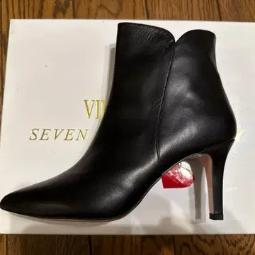 새상품 SEVEN TWELVE THIRTY 부츠